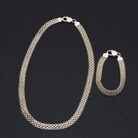 Halsband
