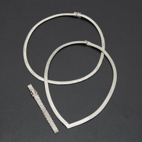 Halsband