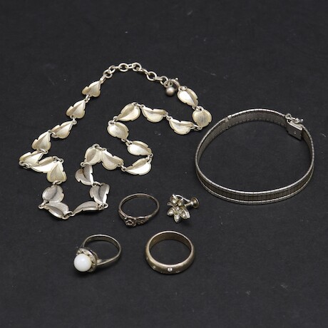Halsband