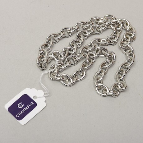 Halsband