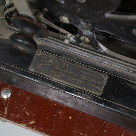 Kopierings/stencileringsmaskin