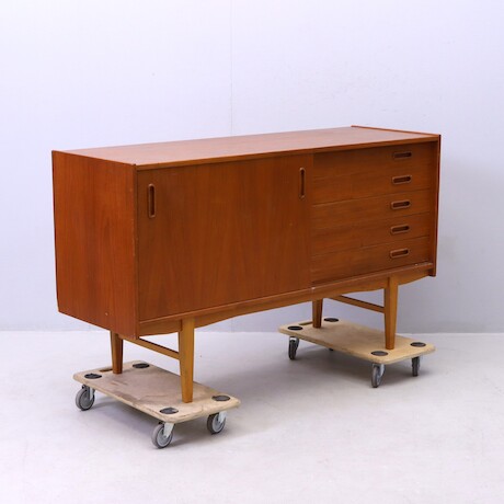 Sideboard