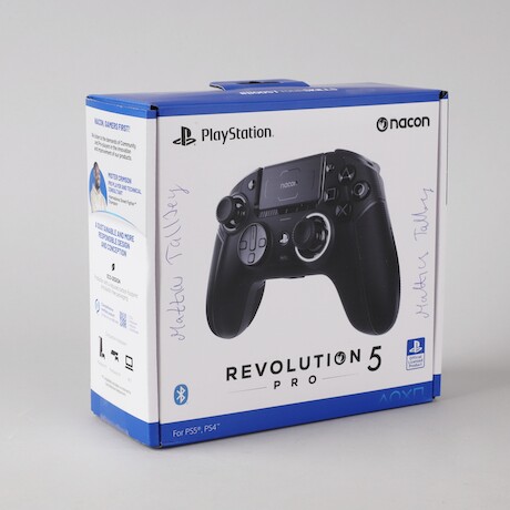 Playstation Nacon Revolution