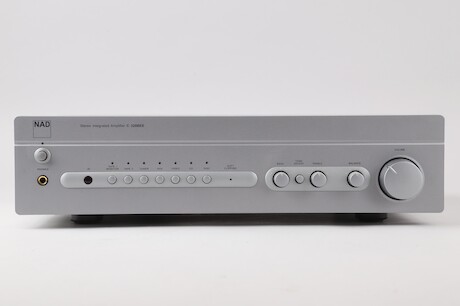 Stereoförstärkere NAD C320BEE
