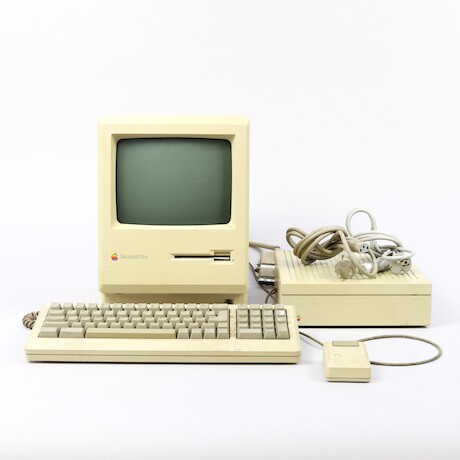 Apple Mac Plus