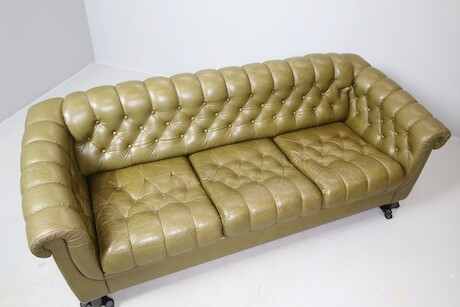 Skinnsoffa Chesterfield