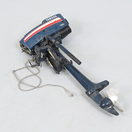 Båtmotor