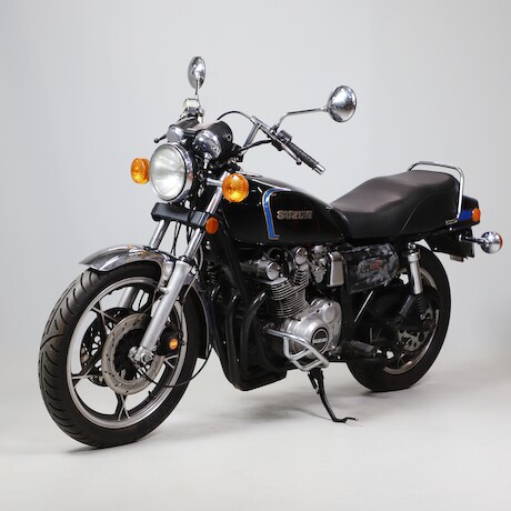 Motorcykel Suzuki Gs