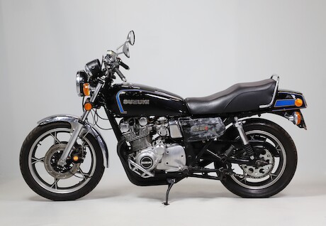Motorcykel Suzuki Gs