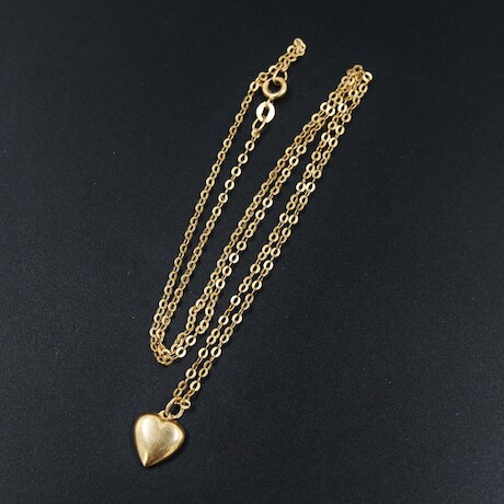 Halsband