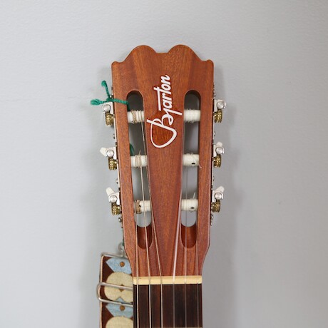 Gitarr Bjärton