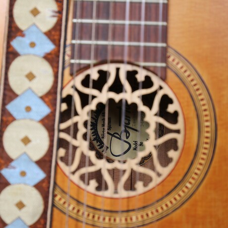 Gitarr Bjärton