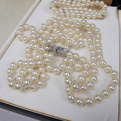 Halsband