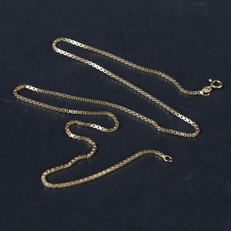 Halsband