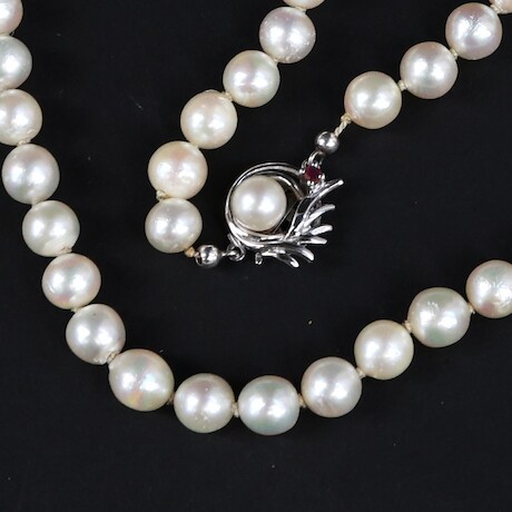 Pärlcollier