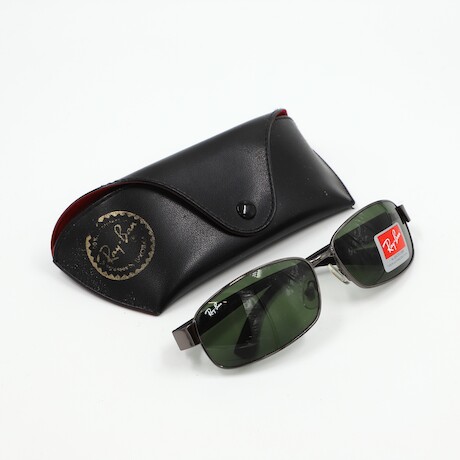 Ray-Ban
