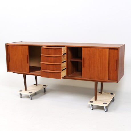 Sideboard