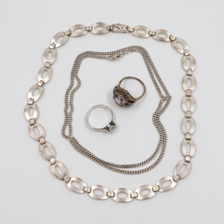 Halsband